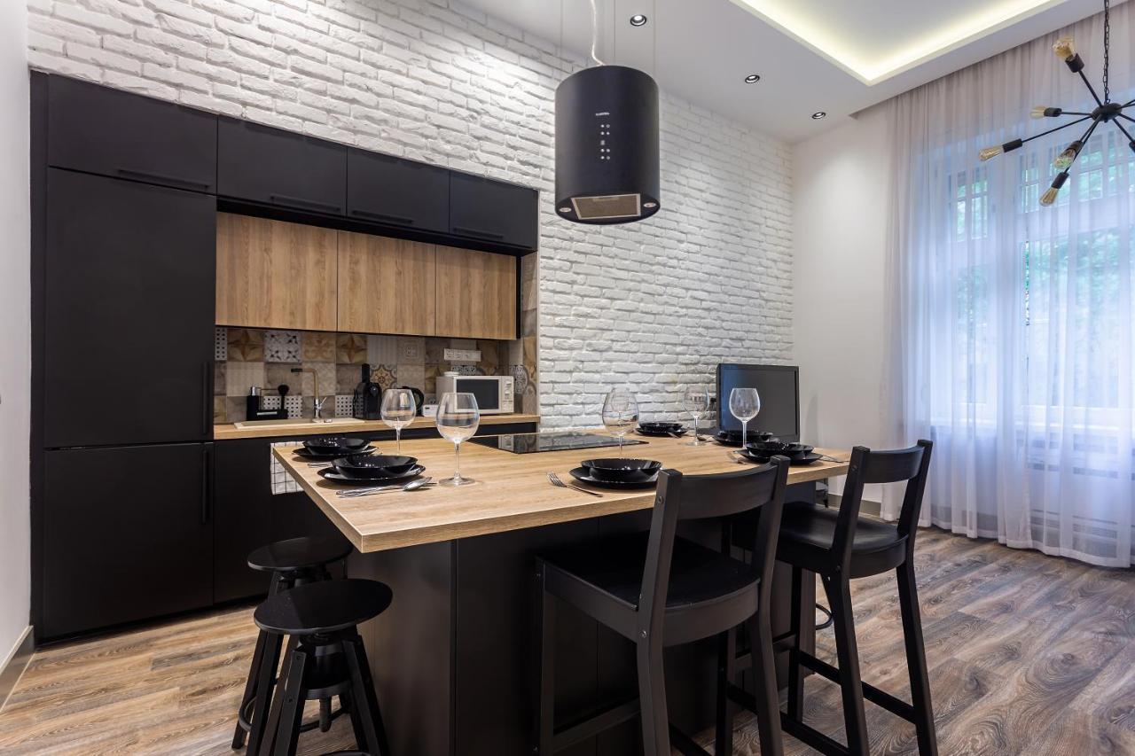 Alder Bridge Apartment Budapeste Exterior foto